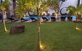 Hotel Cloud 9 Negombo